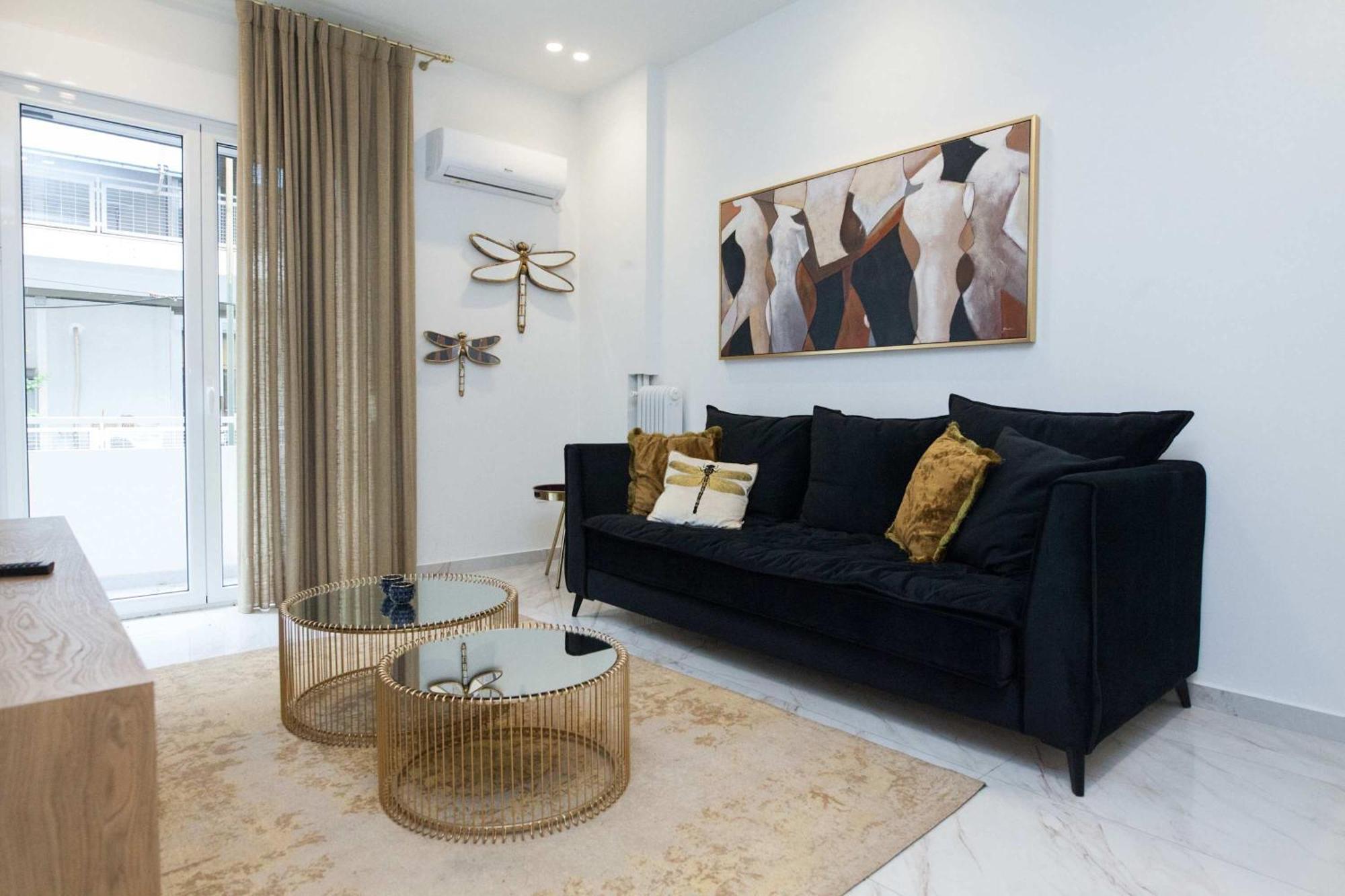 Premium Pagrati Living 2 Bd With Balcony Apartment